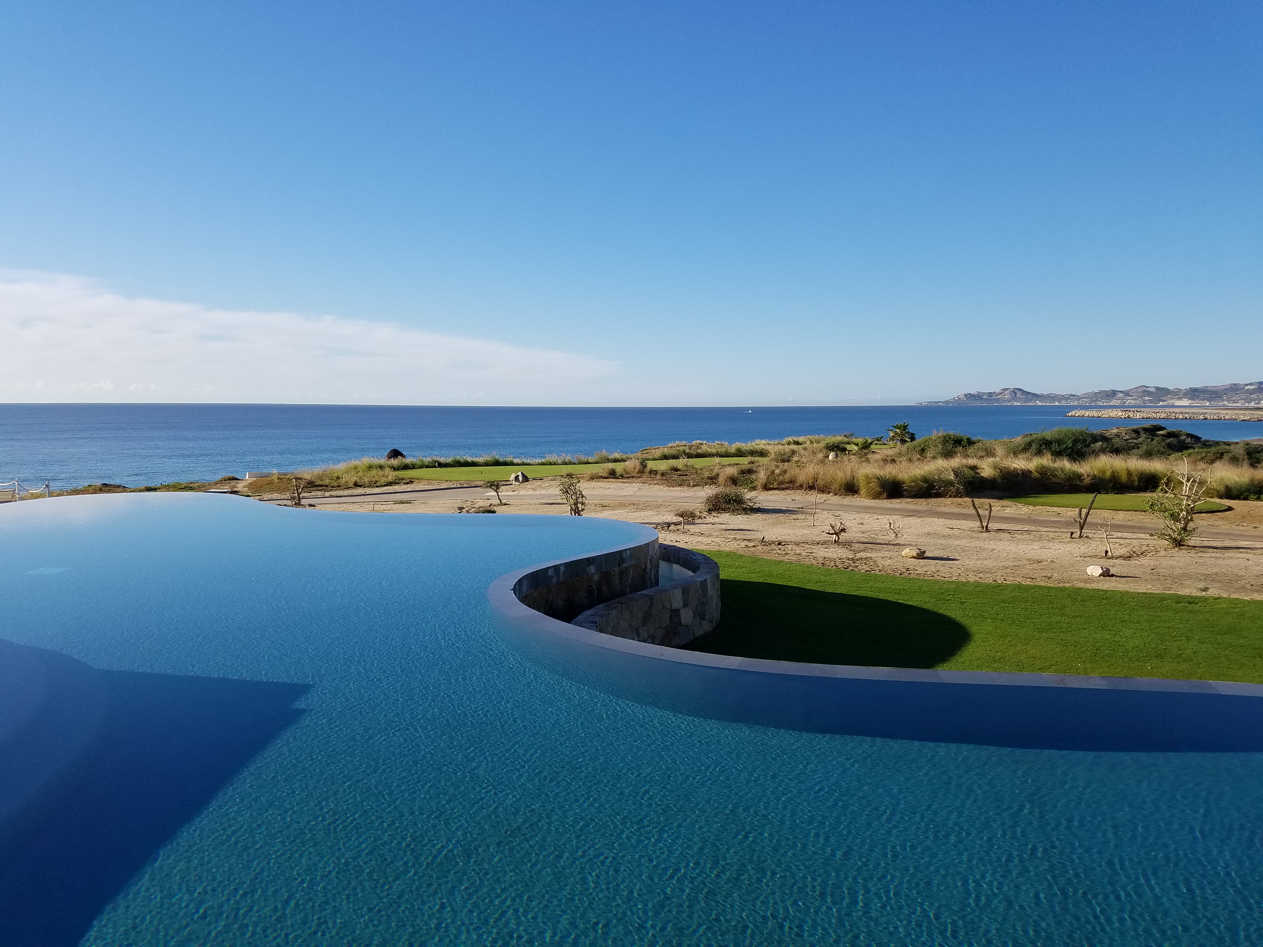 Preferred Club Lounge - Picture of Secrets Puerto Los Cabos Golf